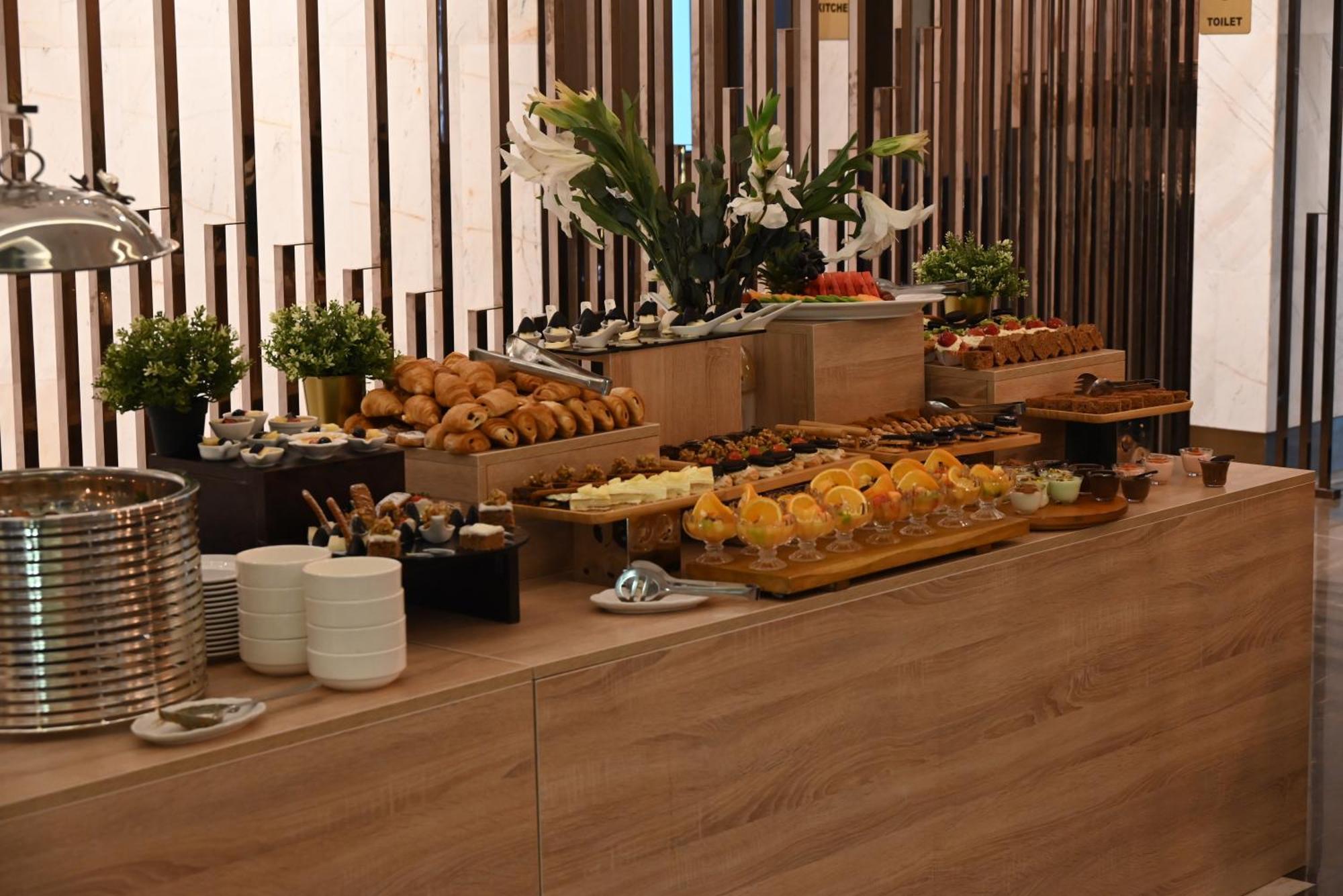 Green Park Hotel Doha Exterior photo