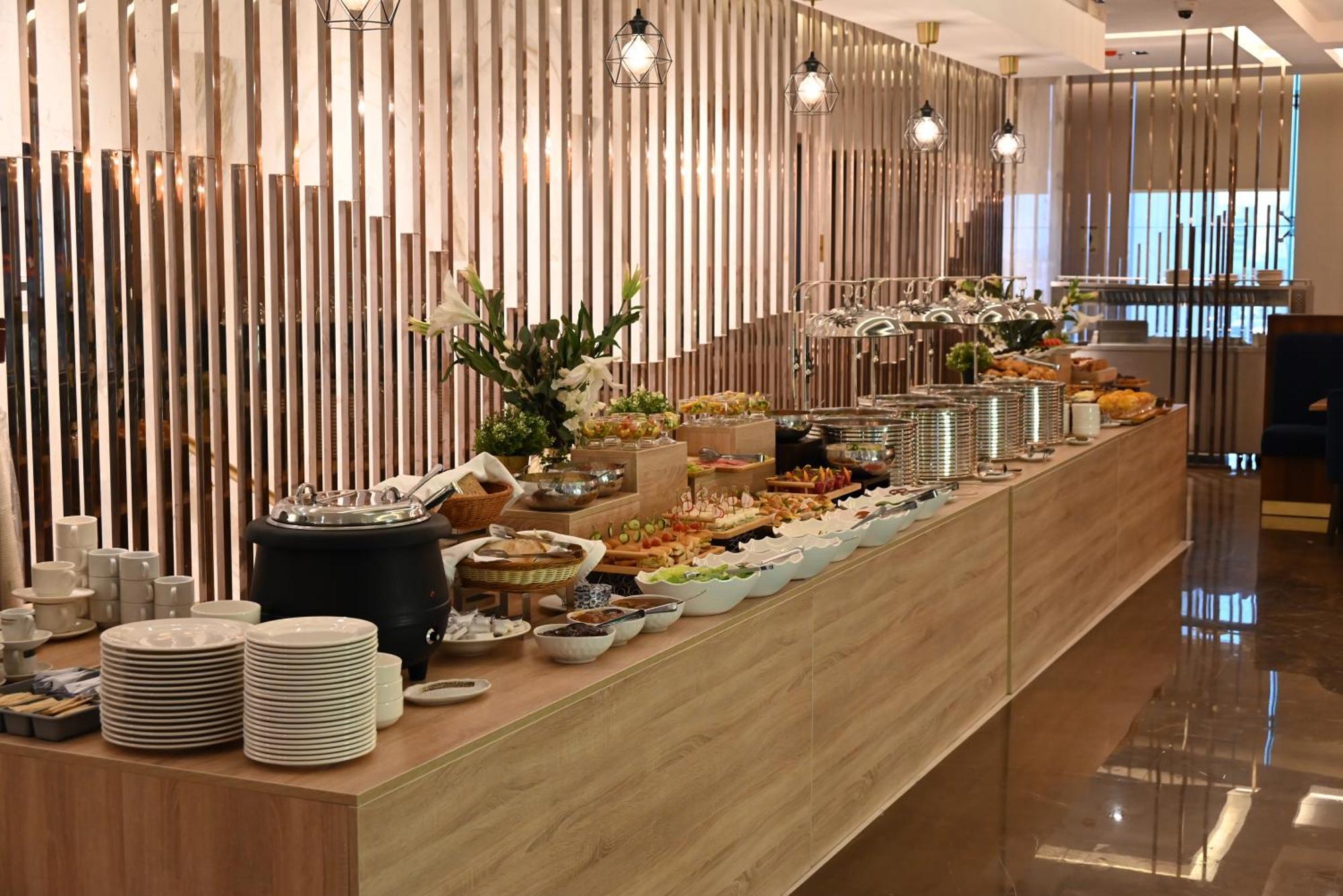 Green Park Hotel Doha Exterior photo