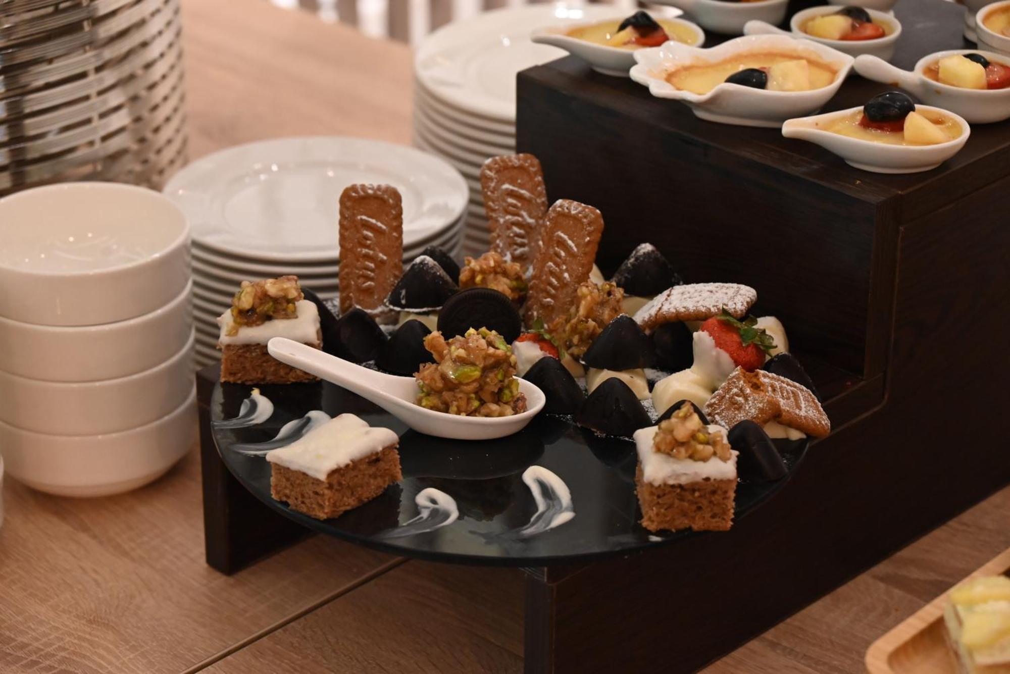 Green Park Hotel Doha Exterior photo